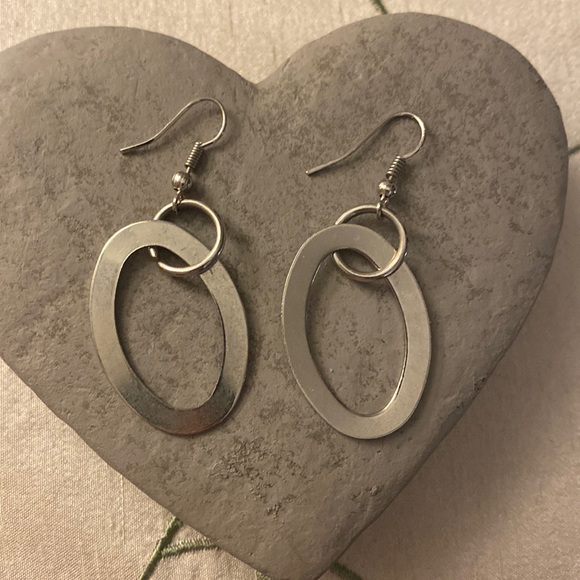 Silver Metal Loop Earrings Set - Picture 1 of 1
